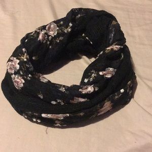 Adorable black infinity scarf with pink roses 🌹